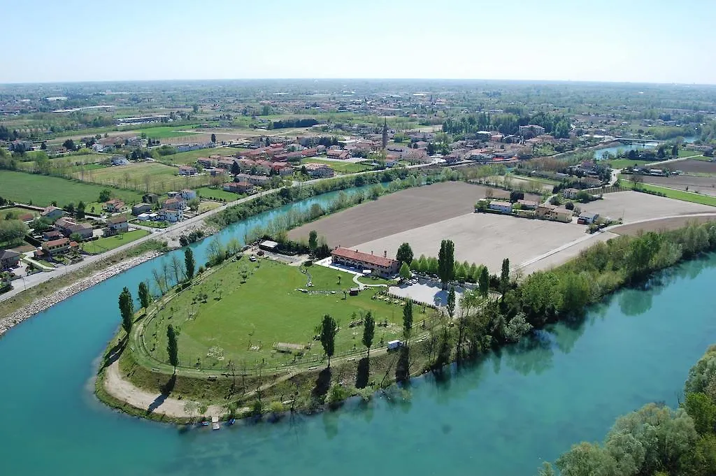 Country house Agriturismo La Penisola Guest House Campo San Martino